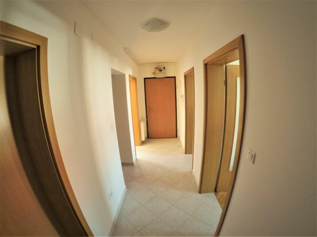 Apartments "Pavic" Near Zagreb Airport ヴェリカ・ゴリツァ エクステリア 写真